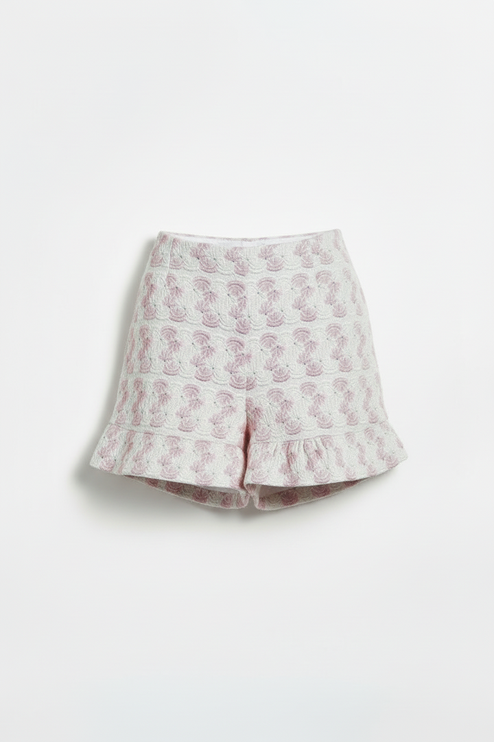 Short brodé de fleurs