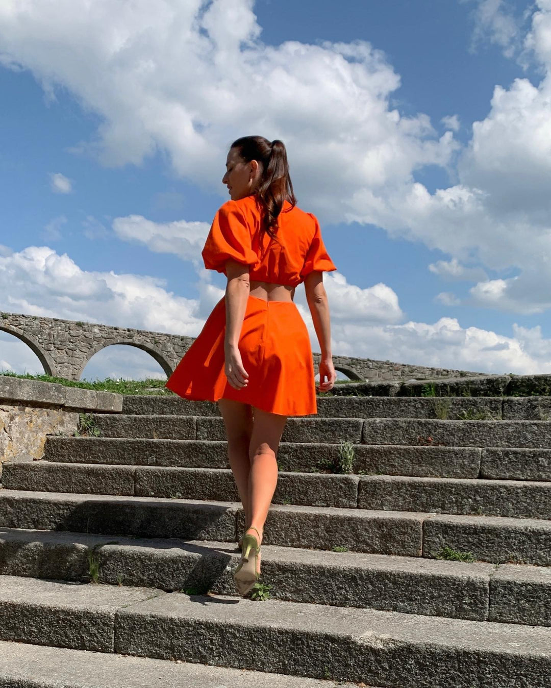 VESTIDO VUELO NARANJA