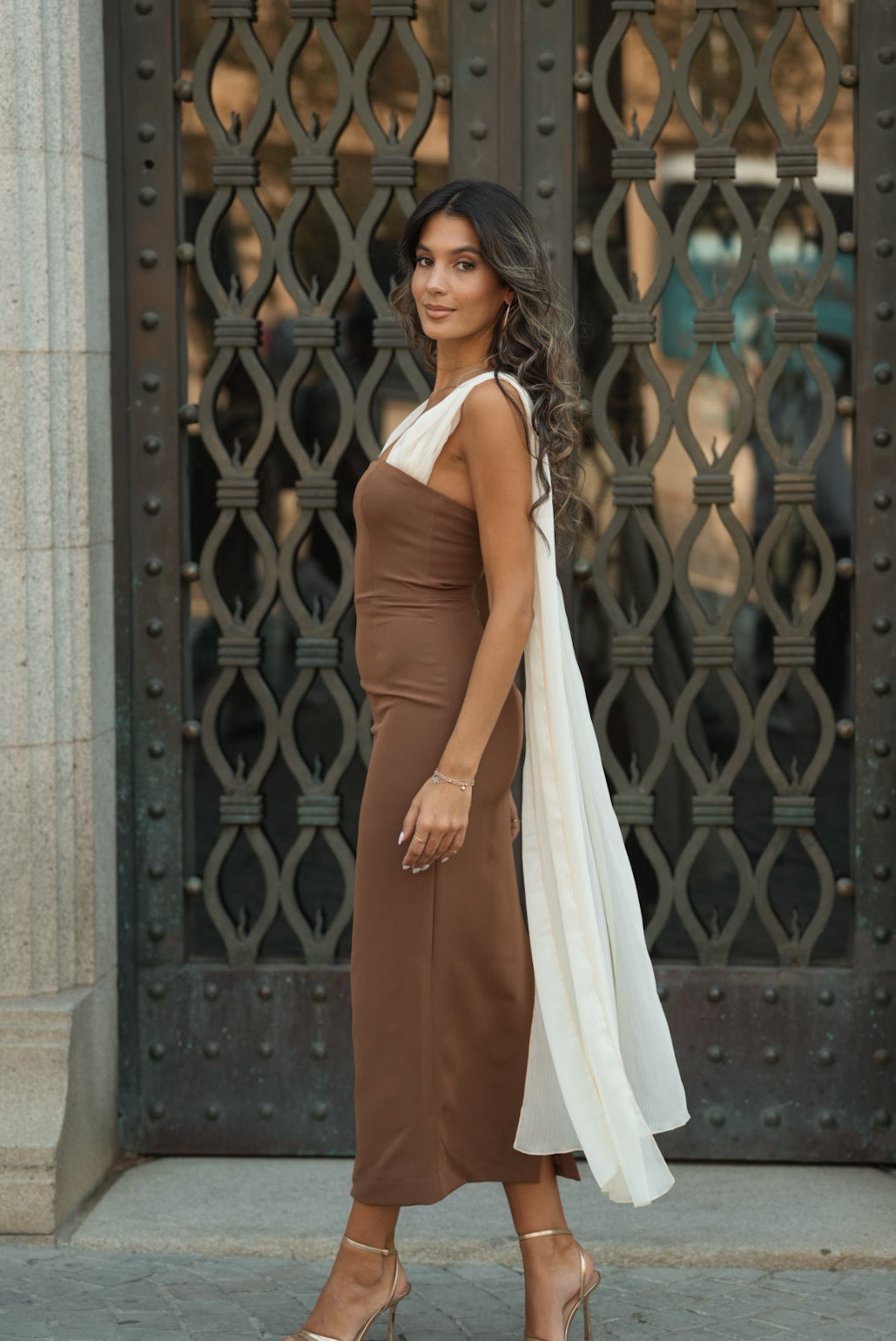 VESTIDO NICOLE MARRÓN