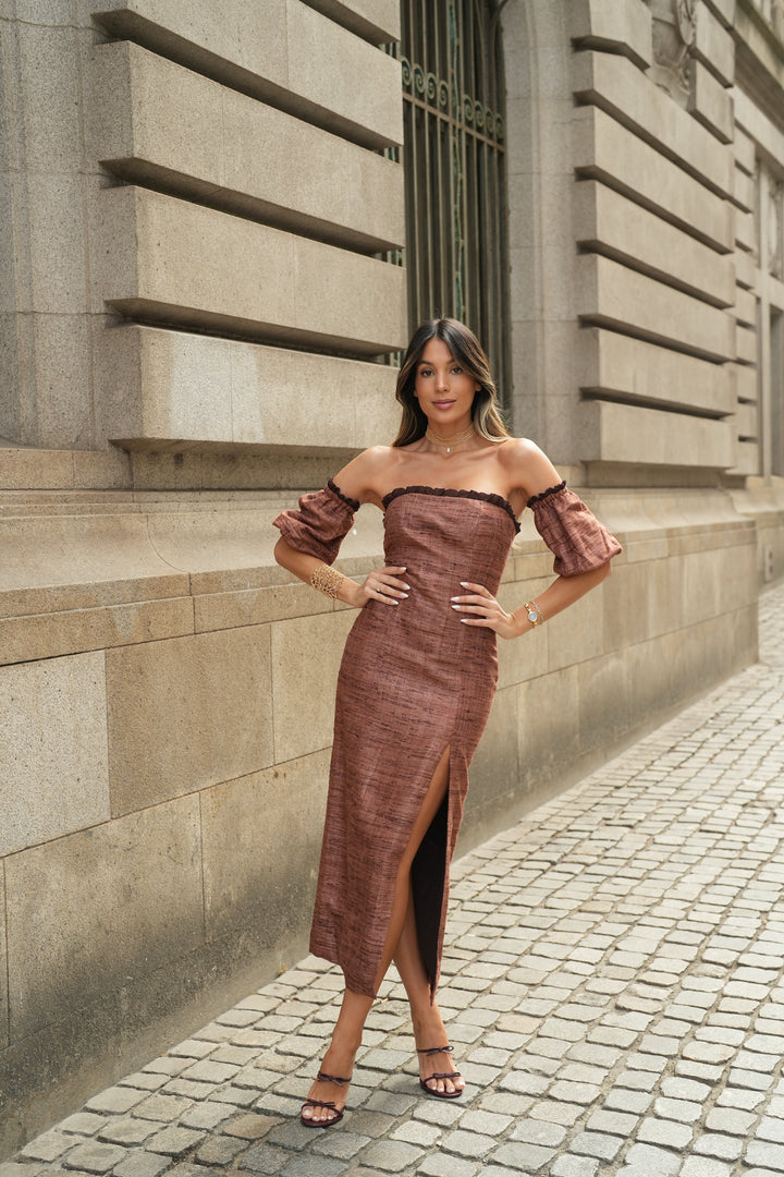 ROBE ÉMERAUDE SOIE MARRON