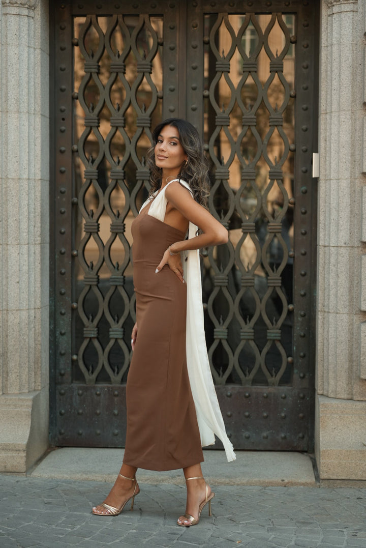VESTIDO NICOLE MARRÓN