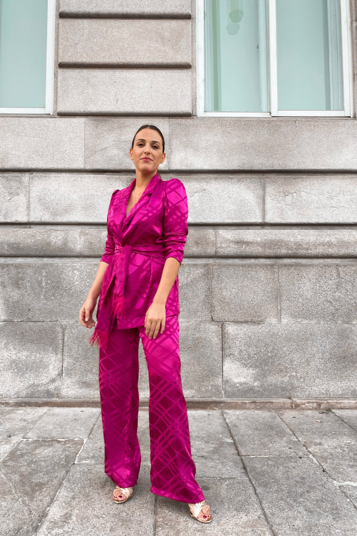 SET JACQUARD FUCSIA CON PLUMAS