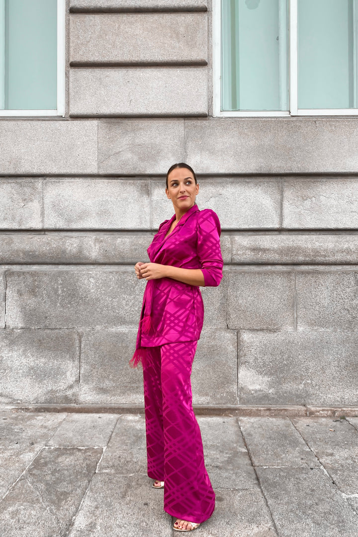 SET JACQUARD FUCSIA CON PLUMAS